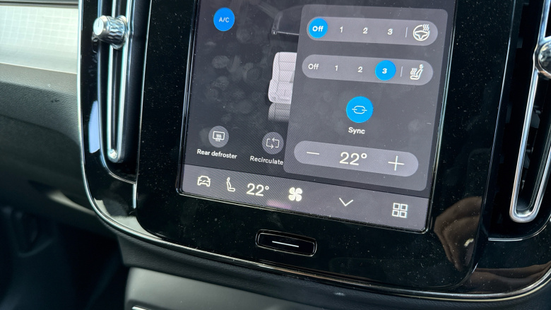 Volvo XC40 2.0 B3P Plus Black Edition 5dr Auto Petrol Estate